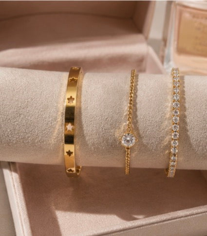 Gold Star Cutout Bangle Bracelet