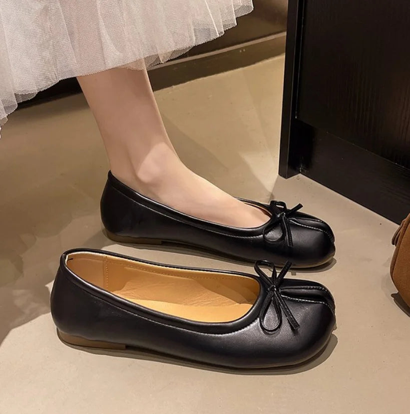 The Willow Split-Toe Ballet Flats