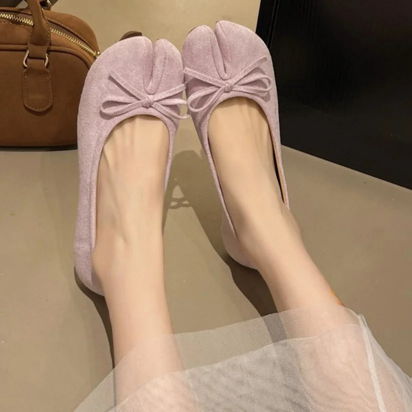 The Willow Split-Toe Ballet Flats