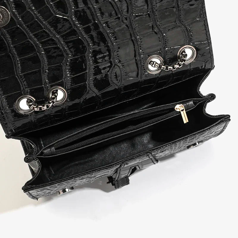 Elegant Chain Crossbody Bag