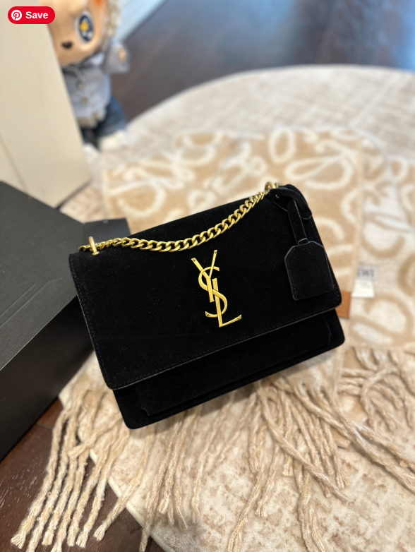 The Everyday Essential Shoulder Bag