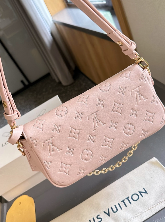 Rosalie Shoulder Bag