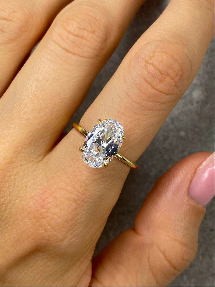 The Everly Ring | 925 Sterling Silver Oval Solitaire Ring